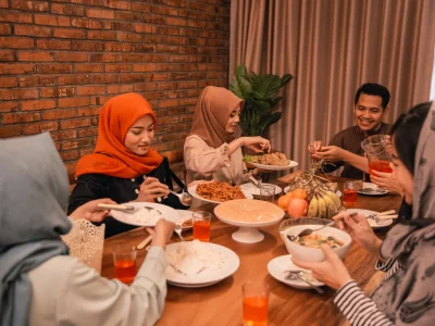 Puasa Tetap Produktif? Kuncinya Ada di Rumah